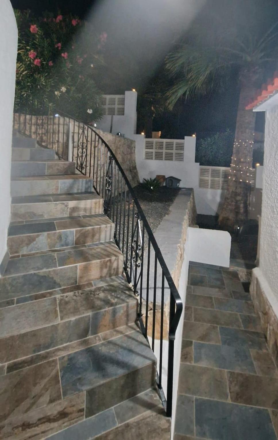 Maryvilla Zohra Calp Exterior foto